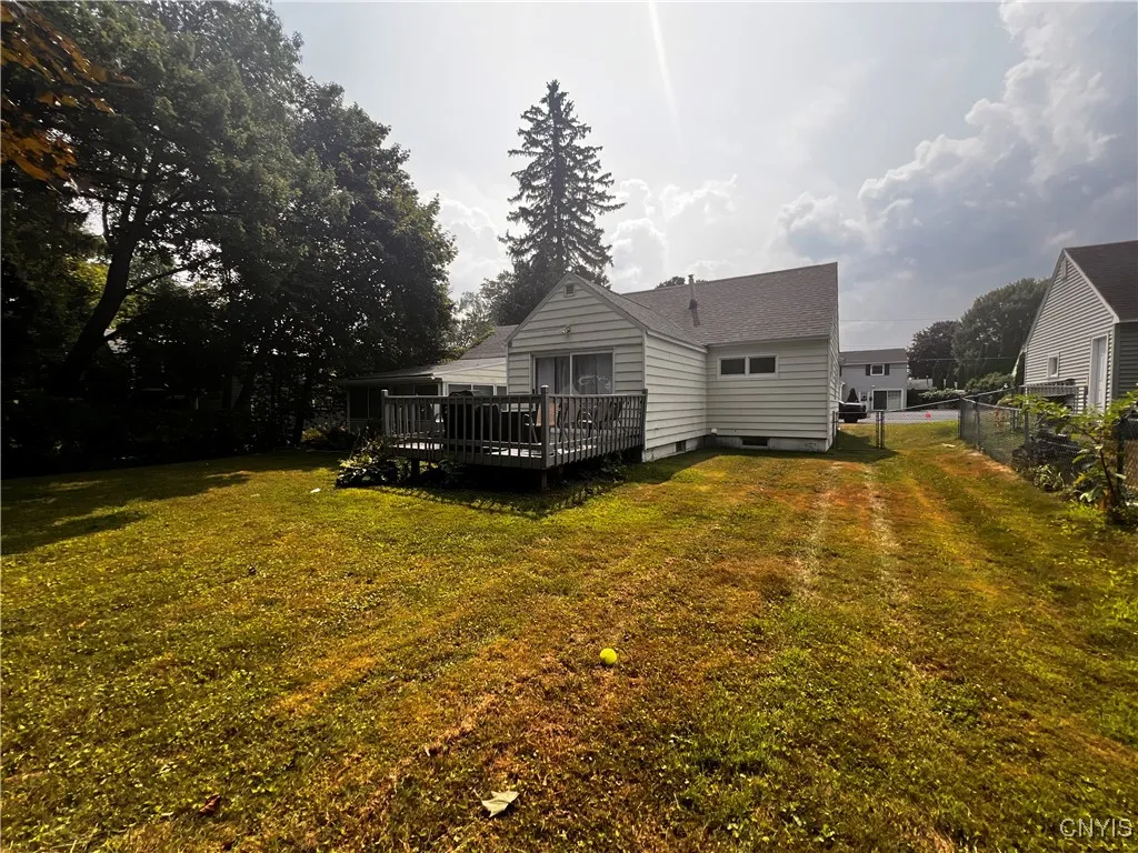 213 Ridgewood Drive, Cicero, New York 13212, Cicero, New York 13212, 3 Bedrooms Bedrooms, 6 Rooms Rooms,1 BathroomBathrooms,Residential,For Sale,213 Ridgewood Drive, Cicero, New York 13212,S1628543