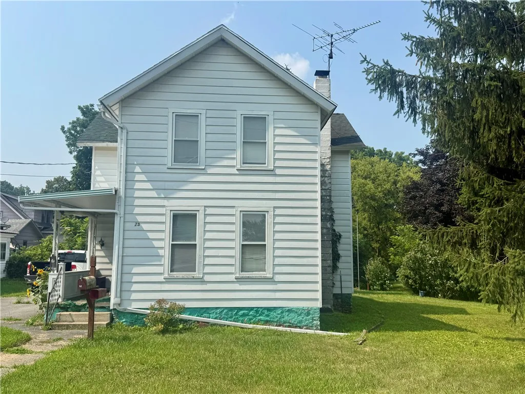 23 Erie Street, Mt Morris, New York 14510, Mt Morris, New York 14510, 4 Bedrooms Bedrooms, 7 Rooms Rooms,1 BathroomBathrooms,Residential,Closed,23 Erie Street, Mt Morris, New York 14510,0,R1628708