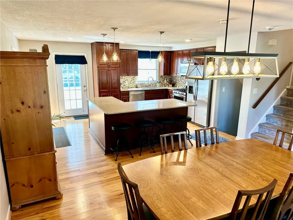 15 Paddock Drive, Henrietta, New York 14467, Henrietta, New York 14467, 3 Bedrooms Bedrooms, 8 Rooms Rooms,2 BathroomsBathrooms,Residential,Closed,15 Paddock Drive, Henrietta, New York 14467,0,R1628757