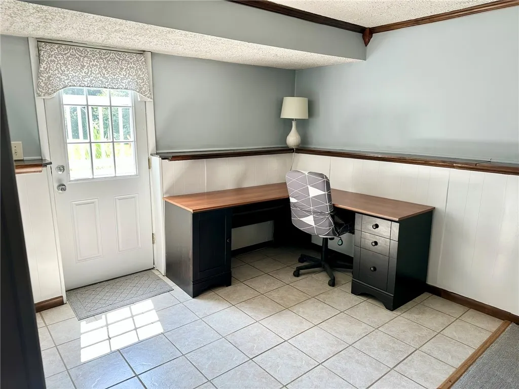 15 Paddock Drive, Henrietta, New York 14467, Henrietta, New York 14467, 3 Bedrooms Bedrooms, 8 Rooms Rooms,2 BathroomsBathrooms,Residential,Closed,15 Paddock Drive, Henrietta, New York 14467,0,R1628757