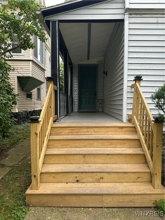 214 Highland Avenue, Buffalo, New York 14222, Buffalo, New York 14222, 4 Bedrooms Bedrooms, ,4 BathroomsBathrooms,Residential,For Sale,214 Highland Avenue, Buffalo, New York 14222,B1627297