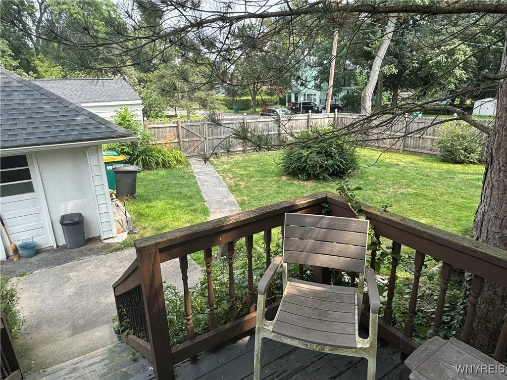 129 West Court Street, Warsaw, New York 14569, Warsaw, New York 14569, 4 Bedrooms Bedrooms, 8 Rooms Rooms,1 BathroomBathrooms,Residential,Closed,129 West Court Street, Warsaw, New York 14569,0,B1628767