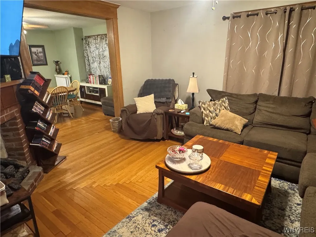 129 West Court Street, Warsaw, New York 14569, Warsaw, New York 14569, 4 Bedrooms Bedrooms, 8 Rooms Rooms,1 BathroomBathrooms,Residential,Closed,129 West Court Street, Warsaw, New York 14569,0,B1628767