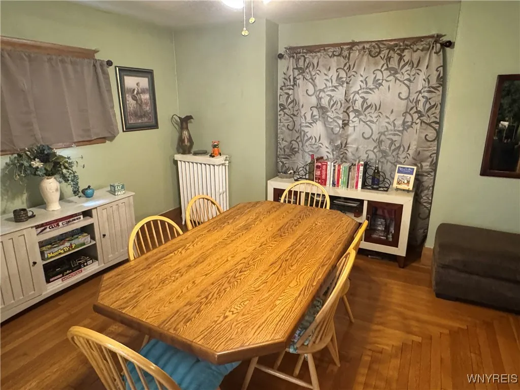 129 West Court Street, Warsaw, New York 14569, Warsaw, New York 14569, 4 Bedrooms Bedrooms, 8 Rooms Rooms,1 BathroomBathrooms,Residential,Closed,129 West Court Street, Warsaw, New York 14569,0,B1628767