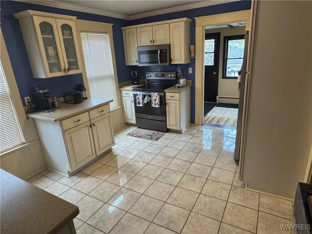 129 West Court Street, Warsaw, New York 14569, Warsaw, New York 14569, 4 Bedrooms Bedrooms, 8 Rooms Rooms,1 BathroomBathrooms,Residential,Closed,129 West Court Street, Warsaw, New York 14569,0,B1628767