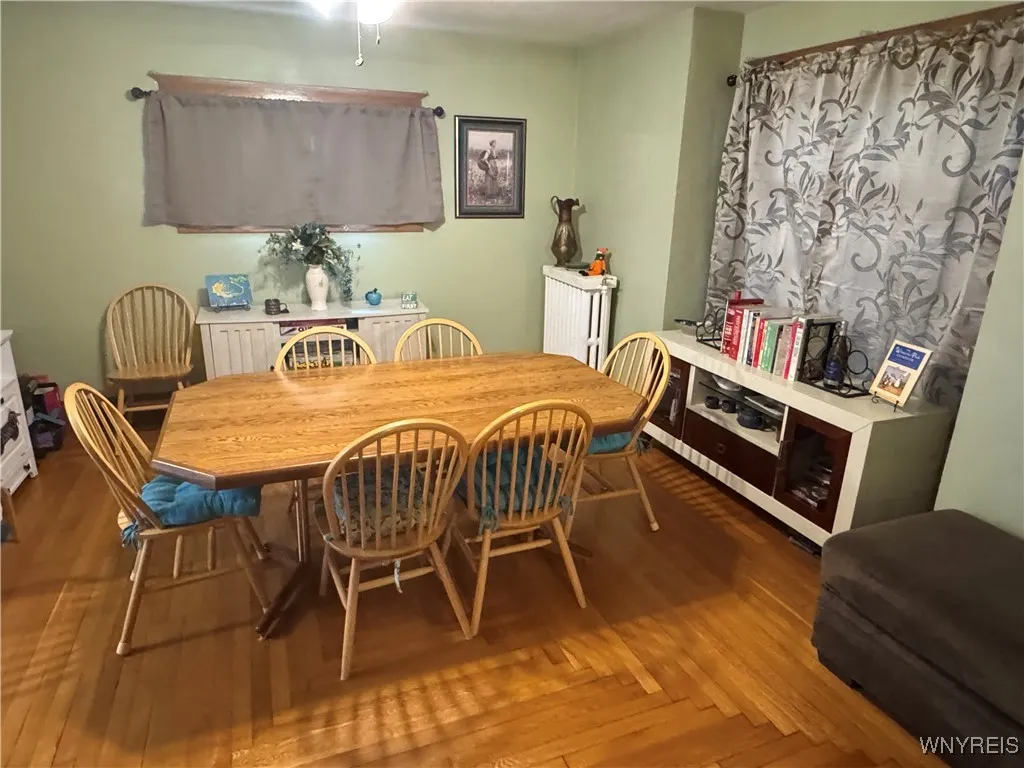 129 West Court Street, Warsaw, New York 14569, Warsaw, New York 14569, 4 Bedrooms Bedrooms, 8 Rooms Rooms,1 BathroomBathrooms,Residential,Closed,129 West Court Street, Warsaw, New York 14569,0,B1628767