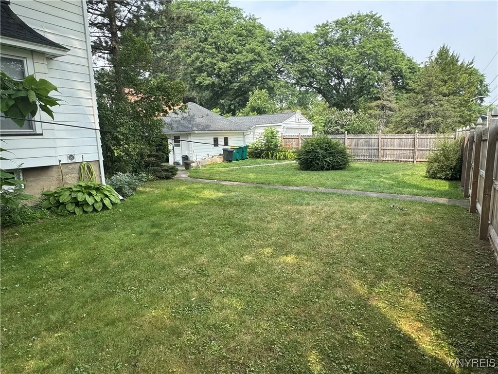 129 West Court Street, Warsaw, New York 14569, Warsaw, New York 14569, 4 Bedrooms Bedrooms, 8 Rooms Rooms,1 BathroomBathrooms,Residential,Closed,129 West Court Street, Warsaw, New York 14569,0,B1628767