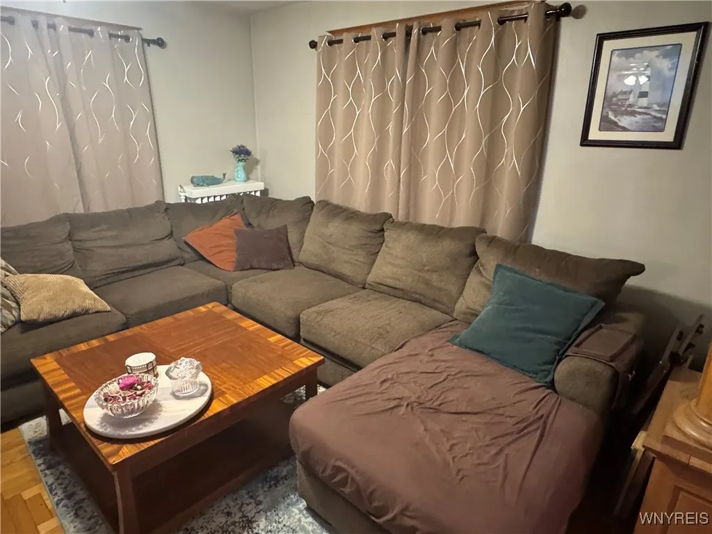 129 West Court Street, Warsaw, New York 14569, Warsaw, New York 14569, 4 Bedrooms Bedrooms, 8 Rooms Rooms,1 BathroomBathrooms,Residential,Closed,129 West Court Street, Warsaw, New York 14569,0,B1628767