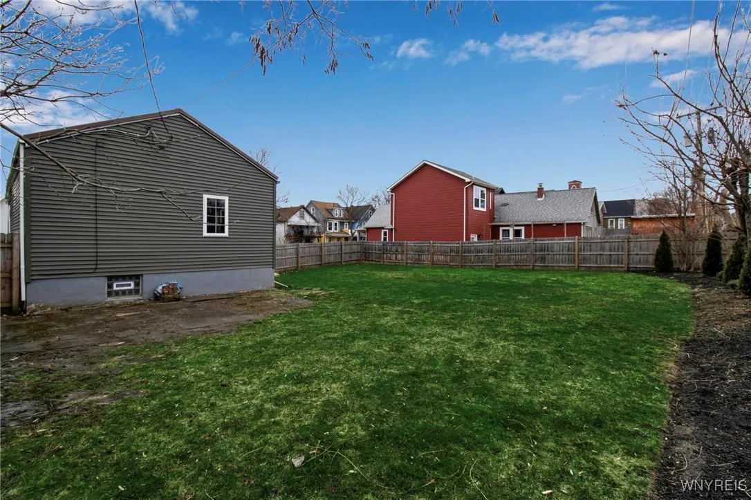 235 Whitney Place, Buffalo, New York 14201, Buffalo, New York 14201, 2 Bedrooms Bedrooms, 5 Rooms Rooms,2 BathroomsBathrooms,Residential,For Sale,235 Whitney Place, Buffalo, New York 14201,0,B1627814
