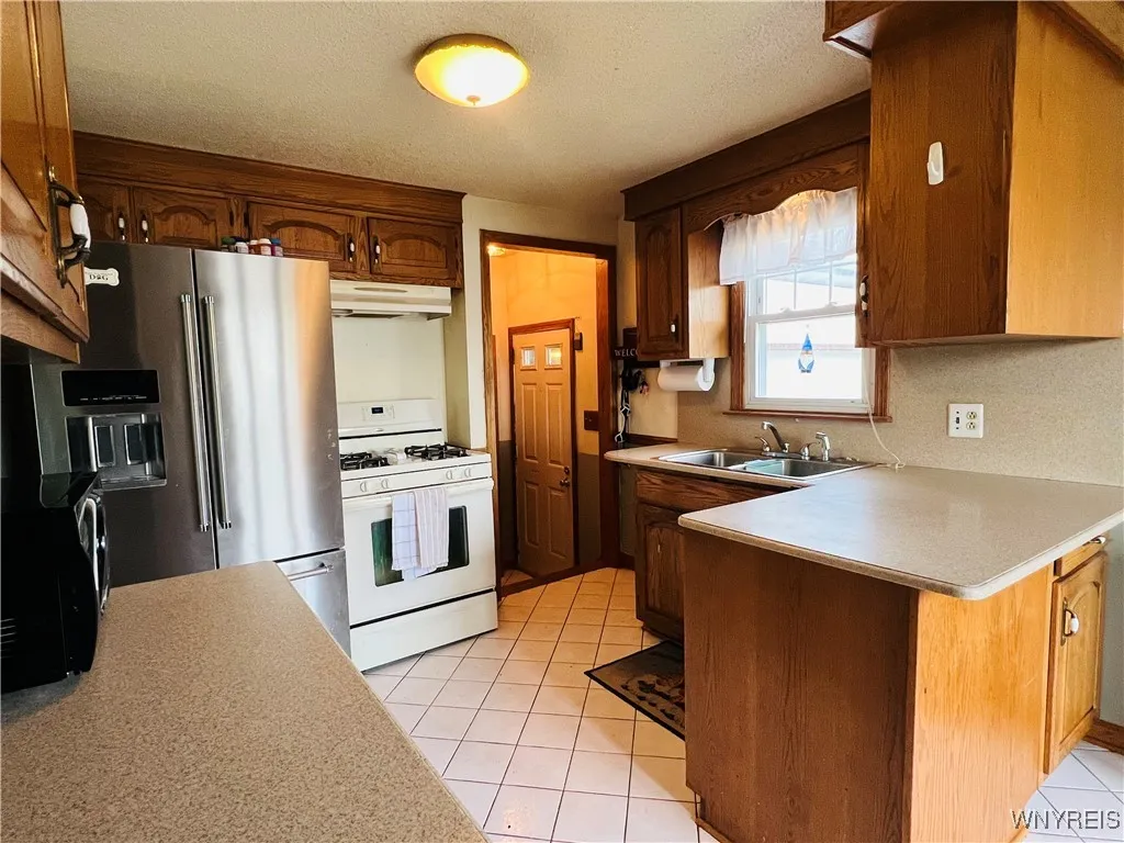 155 Highview Circle, Lackawanna, New York 14219, Lackawanna, New York 14219, 3 Bedrooms Bedrooms, 5 Rooms Rooms,1 BathroomBathrooms,Residential,Closed,155 Highview Circle, Lackawanna, New York 14219,0,B1628670
