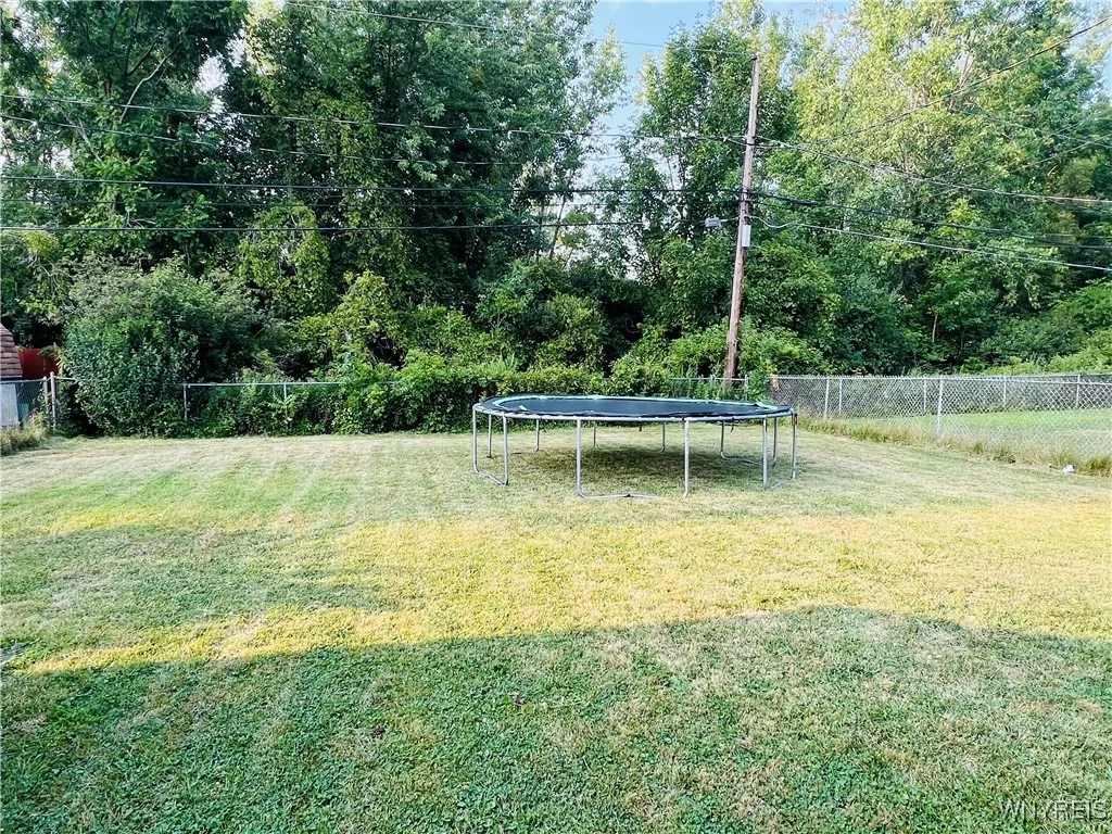 155 Highview Circle, Lackawanna, New York 14219, Lackawanna, New York 14219, 3 Bedrooms Bedrooms, 5 Rooms Rooms,1 BathroomBathrooms,Residential,Closed,155 Highview Circle, Lackawanna, New York 14219,0,B1628670