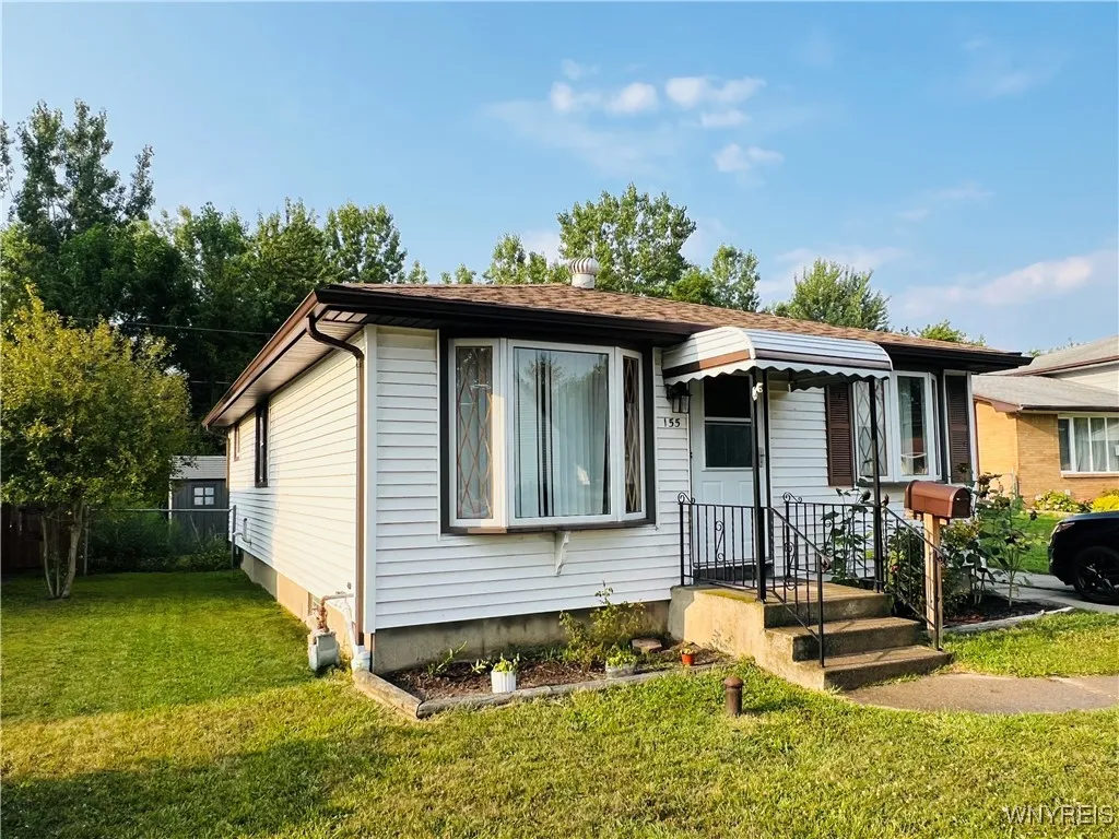 155 Highview Circle, Lackawanna, New York 14219, Lackawanna, New York 14219, 3 Bedrooms Bedrooms, 5 Rooms Rooms,1 BathroomBathrooms,Residential,Closed,155 Highview Circle, Lackawanna, New York 14219,0,B1628670