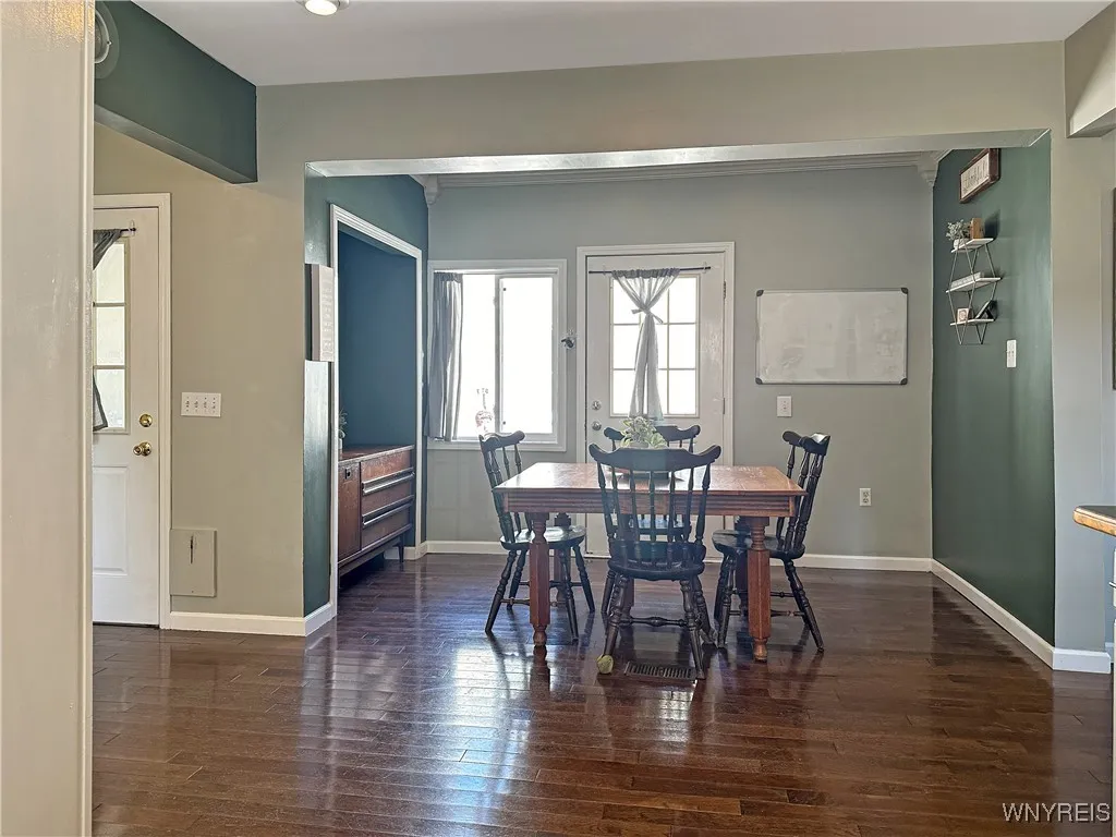 29 Center Street, Warsaw, New York 14569, Warsaw, New York 14569, 3 Bedrooms Bedrooms, 5 Rooms Rooms,2 BathroomsBathrooms,Residential,Closed,29 Center Street, Warsaw, New York 14569,0,B1628697