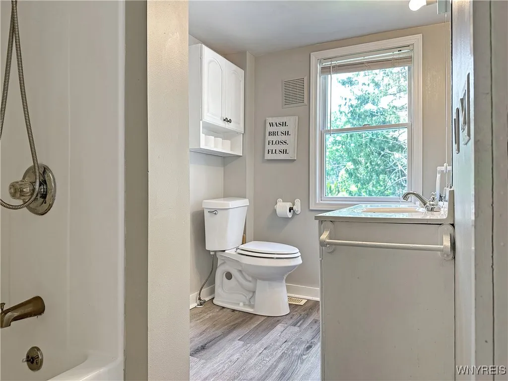 29 Center Street, Warsaw, New York 14569, Warsaw, New York 14569, 3 Bedrooms Bedrooms, 5 Rooms Rooms,2 BathroomsBathrooms,Residential,Closed,29 Center Street, Warsaw, New York 14569,0,B1628697