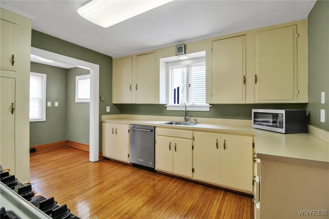 172 Stillwell Avenue, Tonawanda, New York 14217, Tonawanda, New York 14217, 3 Bedrooms Bedrooms, 8 Rooms Rooms,1 BathroomBathrooms,Residential,Closed,172 Stillwell Avenue, Tonawanda, New York 14217,0,B1628789