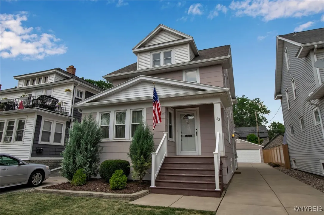 172 Stillwell Avenue, Tonawanda, New York 14217, Tonawanda, New York 14217, 3 Bedrooms Bedrooms, 8 Rooms Rooms,1 BathroomBathrooms,Residential,Closed,172 Stillwell Avenue, Tonawanda, New York 14217,0,B1628789