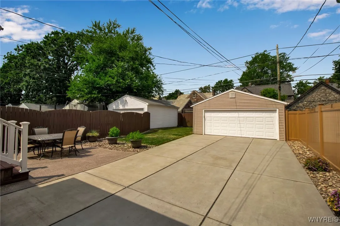 172 Stillwell Avenue, Tonawanda, New York 14217, Tonawanda, New York 14217, 3 Bedrooms Bedrooms, 8 Rooms Rooms,1 BathroomBathrooms,Residential,Closed,172 Stillwell Avenue, Tonawanda, New York 14217,0,B1628789