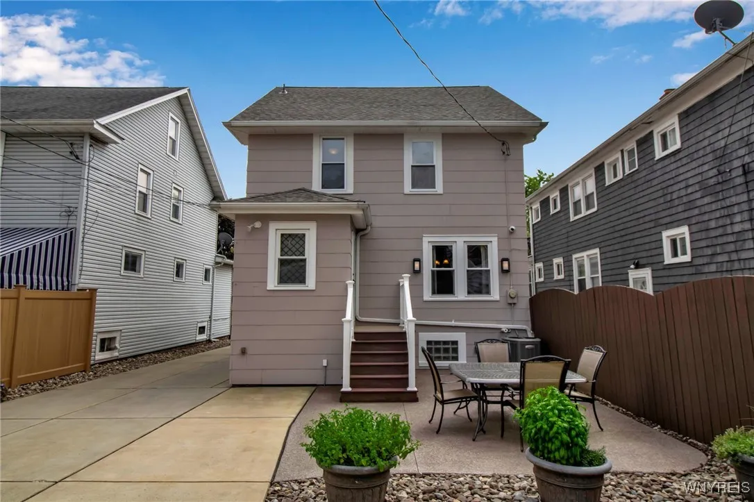 172 Stillwell Avenue, Tonawanda, New York 14217, Tonawanda, New York 14217, 3 Bedrooms Bedrooms, 8 Rooms Rooms,1 BathroomBathrooms,Residential,Closed,172 Stillwell Avenue, Tonawanda, New York 14217,0,B1628789