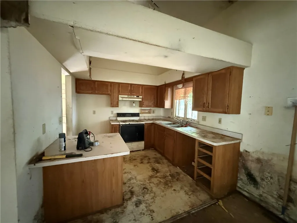5 Vetter Street, Rochester, New York 14605, Rochester, New York 14605, 3 Bedrooms Bedrooms, 5 Rooms Rooms,1 BathroomBathrooms,Residential,Closed,5 Vetter Street, Rochester, New York 14605,0,R1628608