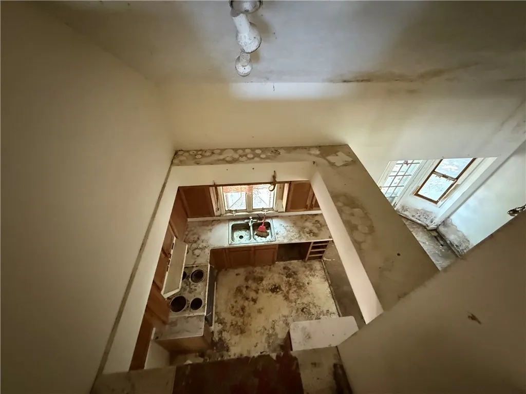 5 Vetter Street, Rochester, New York 14605, Rochester, New York 14605, 3 Bedrooms Bedrooms, 5 Rooms Rooms,1 BathroomBathrooms,Residential,Closed,5 Vetter Street, Rochester, New York 14605,0,R1628608