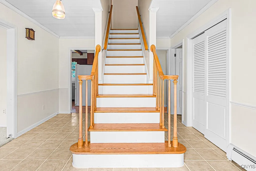 69 Woodberry Road, New Hartford, New York 13413, New Hartford, New York 13413, 5 Bedrooms Bedrooms, 13 Rooms Rooms,2 BathroomsBathrooms,Residential,Closed,69 Woodberry Road, New Hartford, New York 13413,0,S1628818