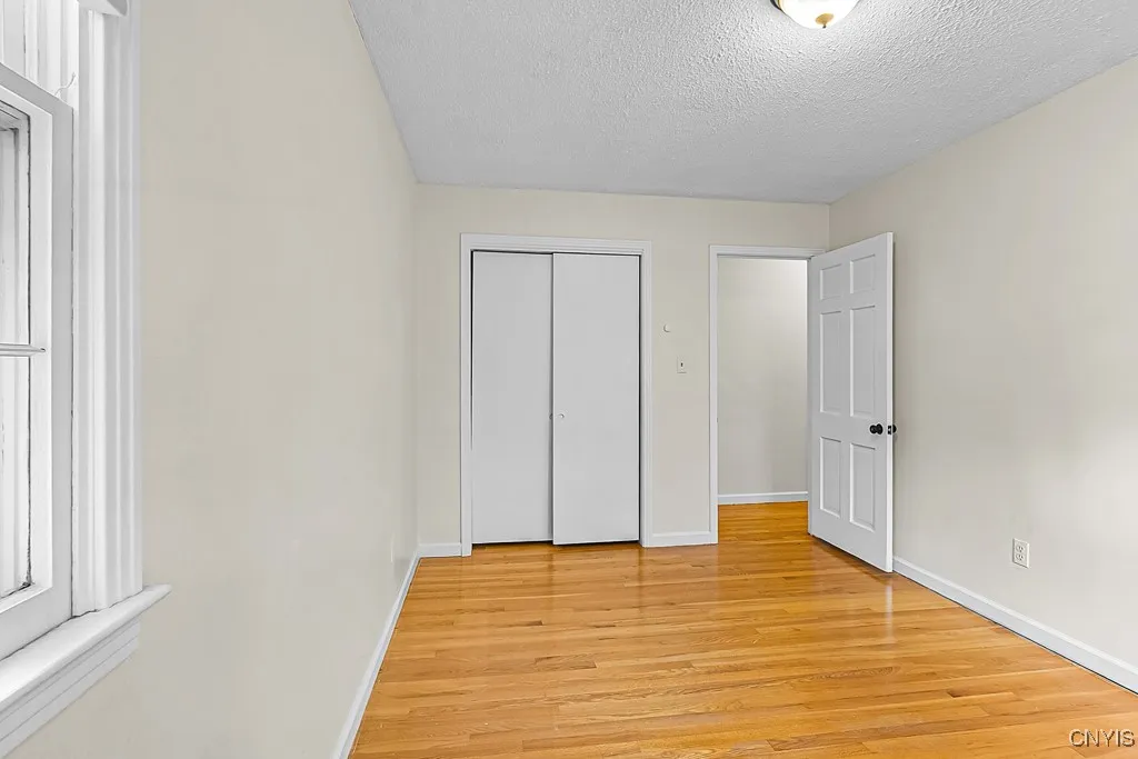 69 Woodberry Road, New Hartford, New York 13413, New Hartford, New York 13413, 5 Bedrooms Bedrooms, 13 Rooms Rooms,2 BathroomsBathrooms,Residential,Closed,69 Woodberry Road, New Hartford, New York 13413,0,S1628818