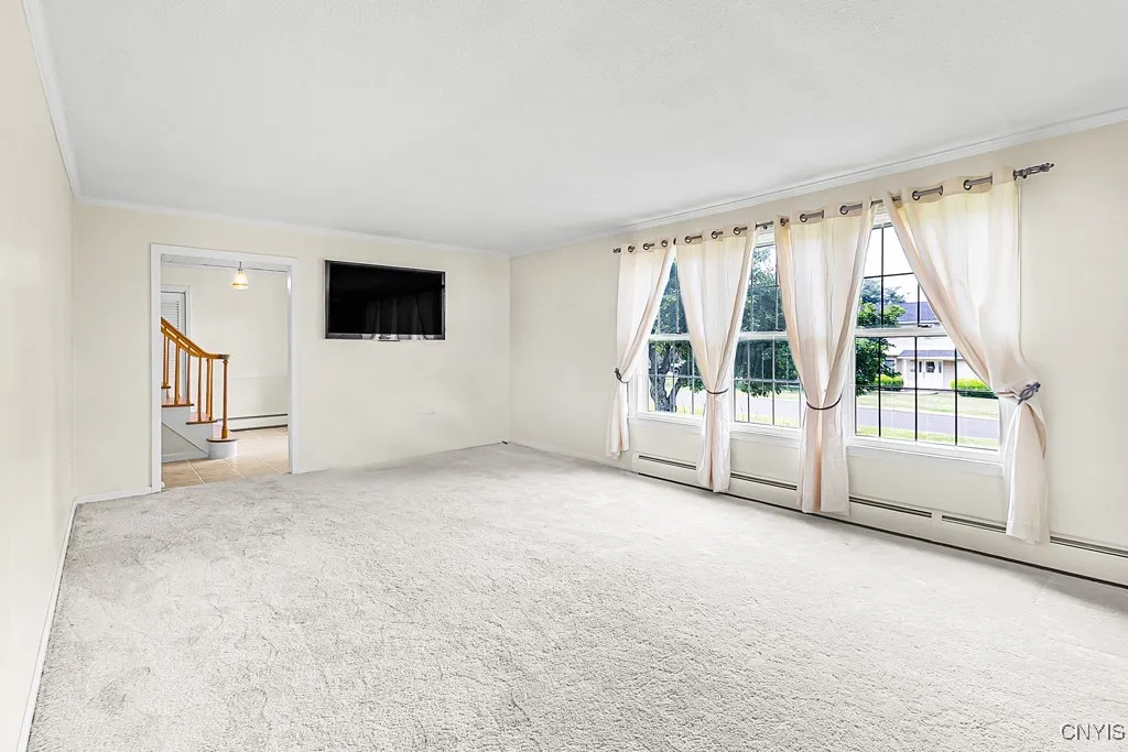 69 Woodberry Road, New Hartford, New York 13413, New Hartford, New York 13413, 5 Bedrooms Bedrooms, 13 Rooms Rooms,2 BathroomsBathrooms,Residential,Closed,69 Woodberry Road, New Hartford, New York 13413,0,S1628818