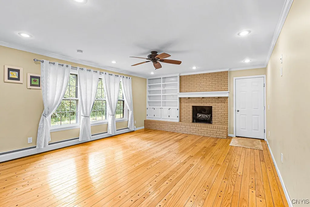 69 Woodberry Road, New Hartford, New York 13413, New Hartford, New York 13413, 5 Bedrooms Bedrooms, 13 Rooms Rooms,2 BathroomsBathrooms,Residential,Closed,69 Woodberry Road, New Hartford, New York 13413,0,S1628818