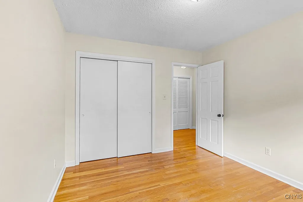 69 Woodberry Road, New Hartford, New York 13413, New Hartford, New York 13413, 5 Bedrooms Bedrooms, 13 Rooms Rooms,2 BathroomsBathrooms,Residential,Closed,69 Woodberry Road, New Hartford, New York 13413,0,S1628818