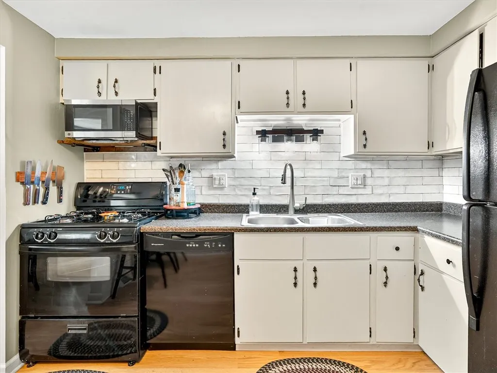 all appliances included!