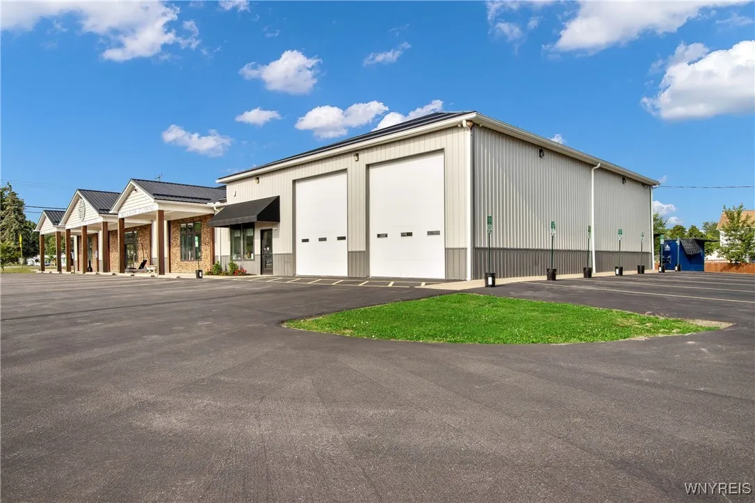 13394 Broadway Street, Alden, New York 14004, Alden, New York 14004, ,Commercial Sale,For Sale,13394 Broadway Street, Alden, New York 14004,0,B1628778