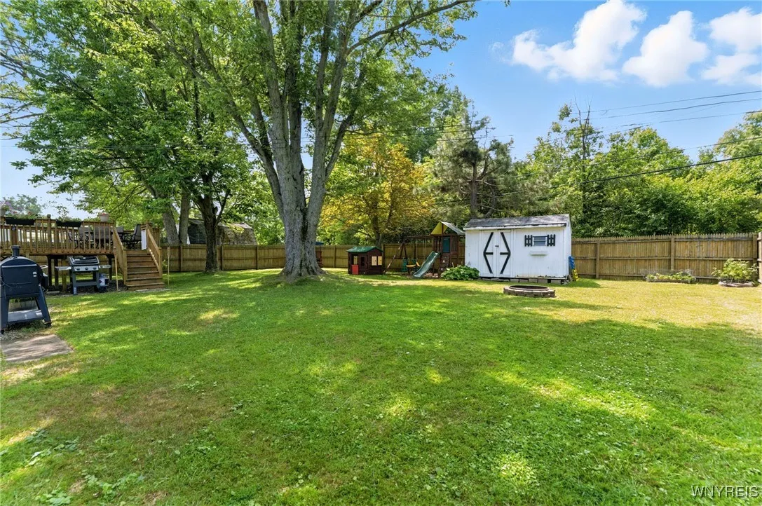 112 Brookwood Drive, Hamburg, New York 14075, Hamburg, New York 14075, 3 Bedrooms Bedrooms, 7 Rooms Rooms,1 BathroomBathrooms,Residential,Closed,112 Brookwood Drive, Hamburg, New York 14075,0,B1628252