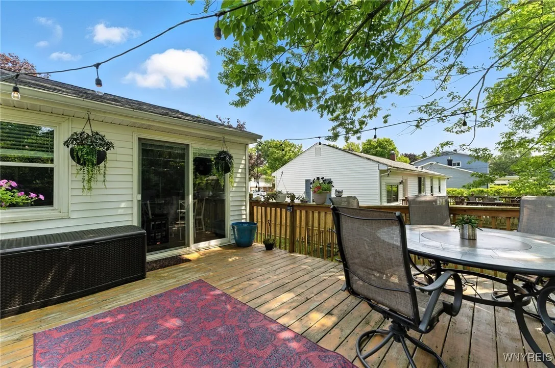 112 Brookwood Drive, Hamburg, New York 14075, Hamburg, New York 14075, 3 Bedrooms Bedrooms, 7 Rooms Rooms,1 BathroomBathrooms,Residential,Closed,112 Brookwood Drive, Hamburg, New York 14075,0,B1628252