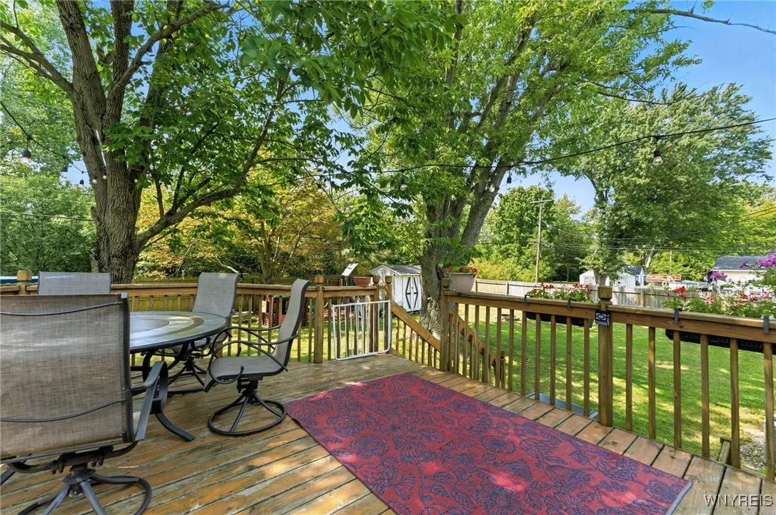 112 Brookwood Drive, Hamburg, New York 14075, Hamburg, New York 14075, 3 Bedrooms Bedrooms, 7 Rooms Rooms,1 BathroomBathrooms,Residential,Closed,112 Brookwood Drive, Hamburg, New York 14075,0,B1628252