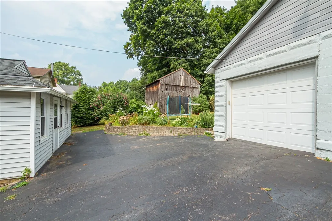 3796 Union Street, Marion, New York 14505, Marion, New York 14505, 5 Bedrooms Bedrooms, 7 Rooms Rooms,1 BathroomBathrooms,Residential,Closed,3796 Union Street, Marion, New York 14505,0,R1628649