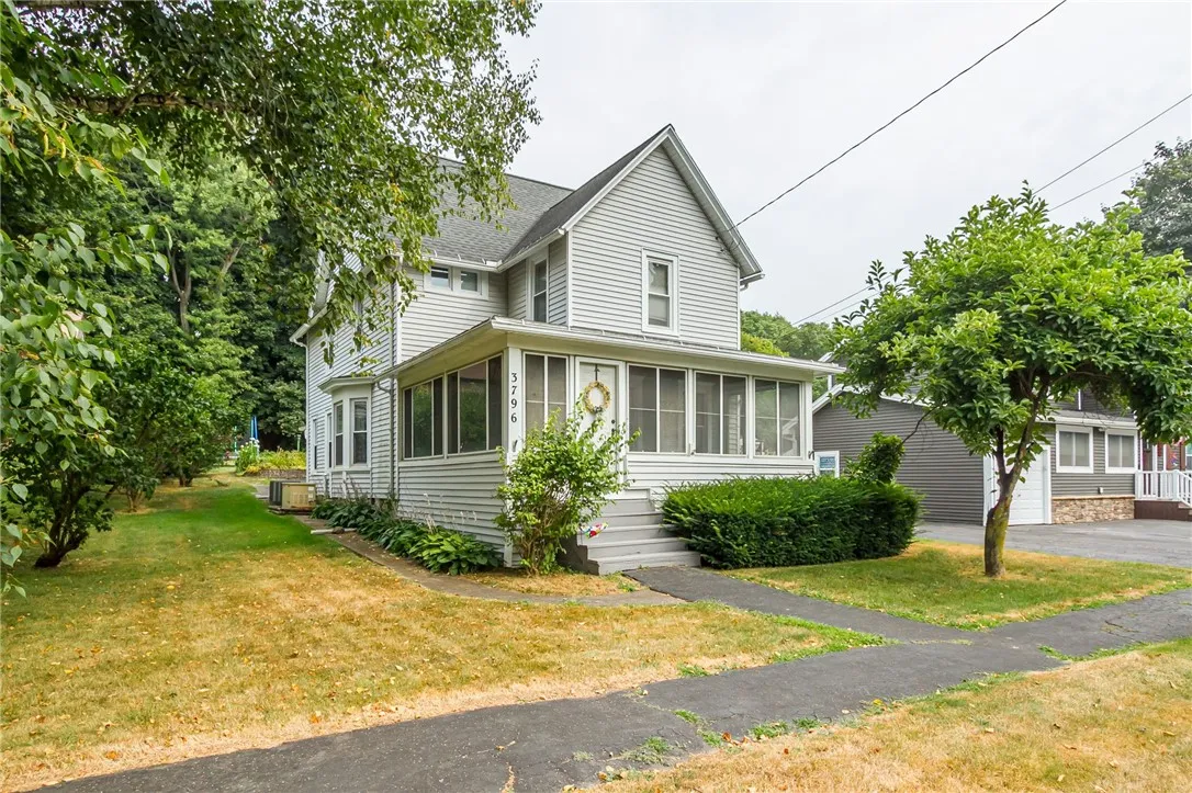 3796 Union Street, Marion, New York 14505, Marion, New York 14505, 5 Bedrooms Bedrooms, 7 Rooms Rooms,1 BathroomBathrooms,Residential,Closed,3796 Union Street, Marion, New York 14505,0,R1628649