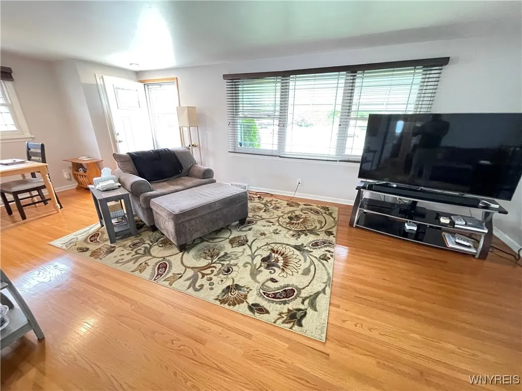 41 Marion Road, Amherst, New York 14226, Amherst, New York 14226, 3 Bedrooms Bedrooms, 5 Rooms Rooms,1 BathroomBathrooms,Residential,For Sale,41 Marion Road, Amherst, New York 14226,B1628905