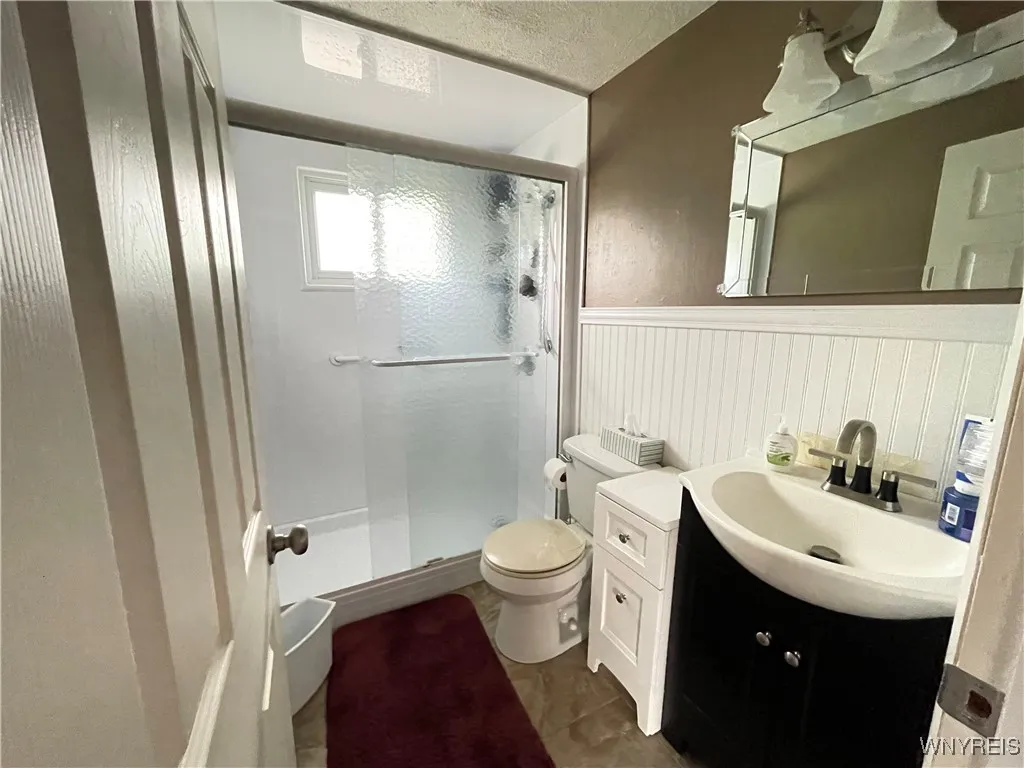 41 Marion Road, Amherst, New York 14226, Amherst, New York 14226, 3 Bedrooms Bedrooms, 5 Rooms Rooms,1 BathroomBathrooms,Residential,For Sale,41 Marion Road, Amherst, New York 14226,B1628905