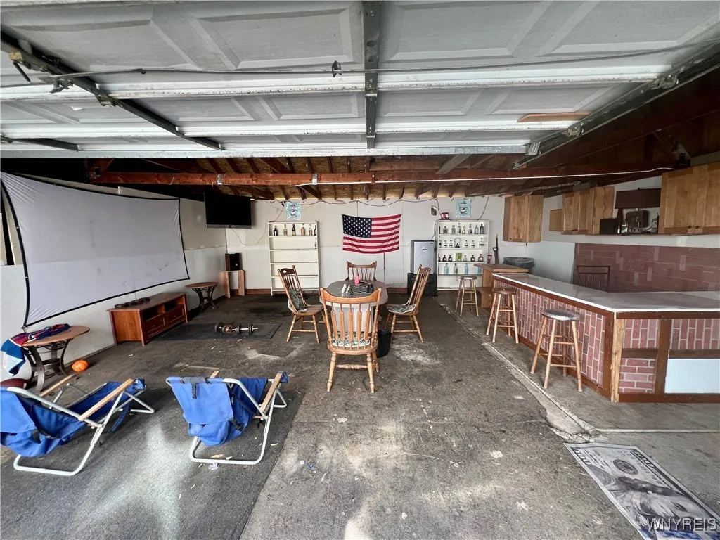 204 Condon Avenue, Buffalo, New York 14207, Buffalo, New York 14207, 6 Bedrooms Bedrooms, ,2 BathroomsBathrooms,Residential,For Sale,204 Condon Avenue, Buffalo, New York 14207,B1628805