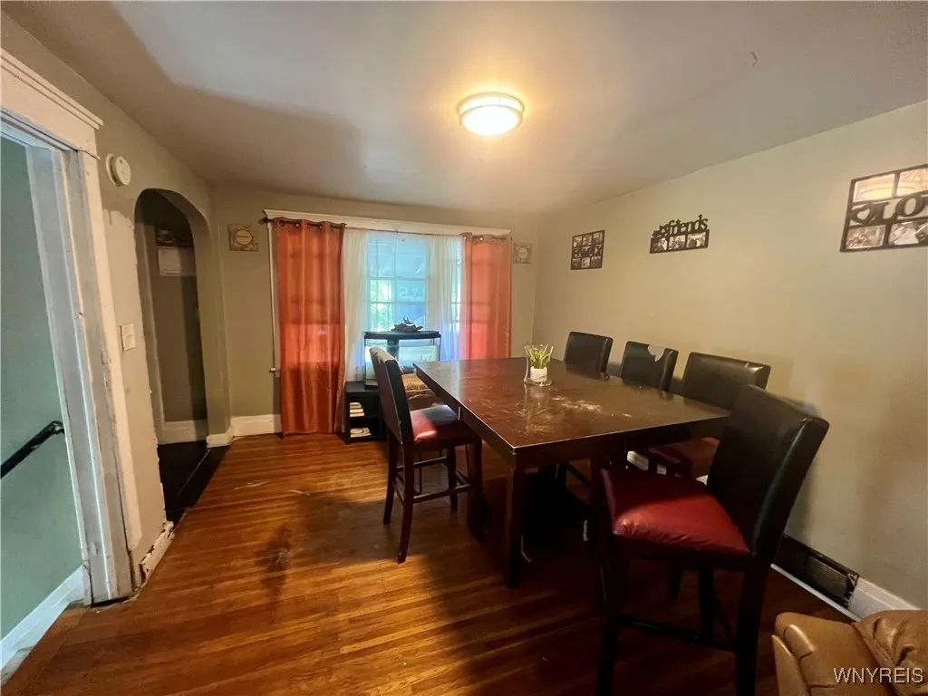 204 Condon Avenue, Buffalo, New York 14207, Buffalo, New York 14207, 6 Bedrooms Bedrooms, ,2 BathroomsBathrooms,Residential,For Sale,204 Condon Avenue, Buffalo, New York 14207,B1628805