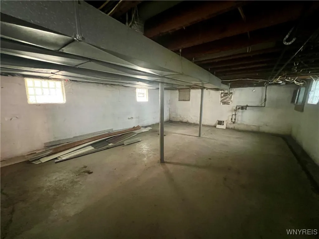 204 Condon Avenue, Buffalo, New York 14207, Buffalo, New York 14207, 6 Bedrooms Bedrooms, ,2 BathroomsBathrooms,Residential,For Sale,204 Condon Avenue, Buffalo, New York 14207,B1628805