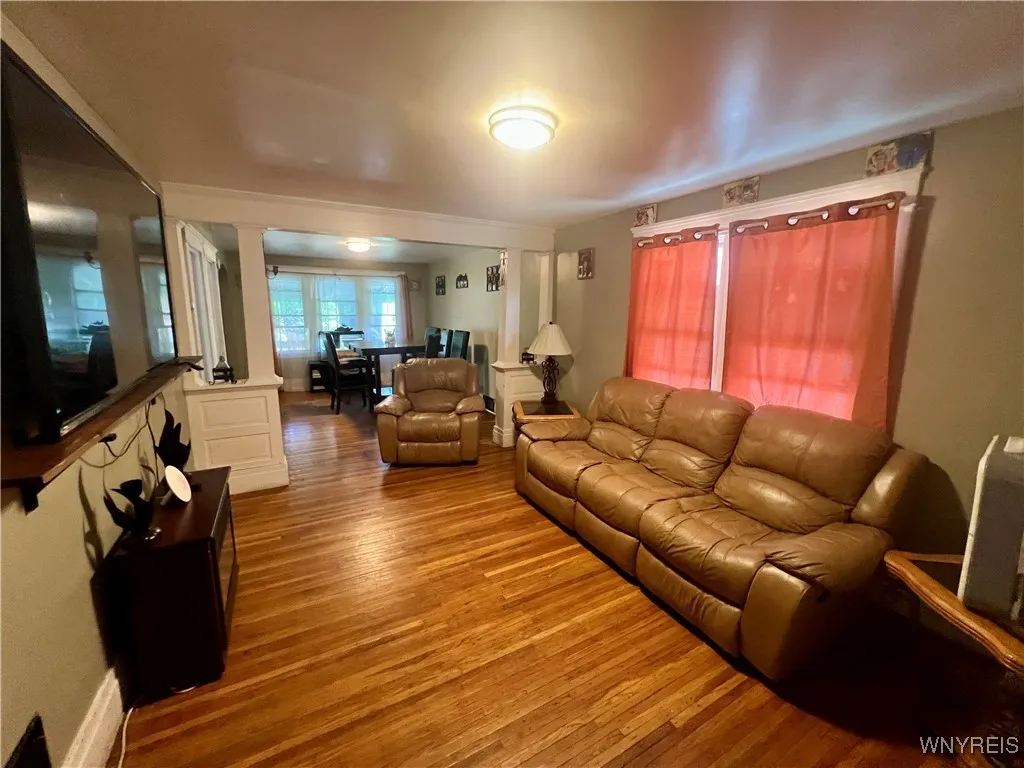 204 Condon Avenue, Buffalo, New York 14207, Buffalo, New York 14207, 6 Bedrooms Bedrooms, ,2 BathroomsBathrooms,Residential,For Sale,204 Condon Avenue, Buffalo, New York 14207,B1628805