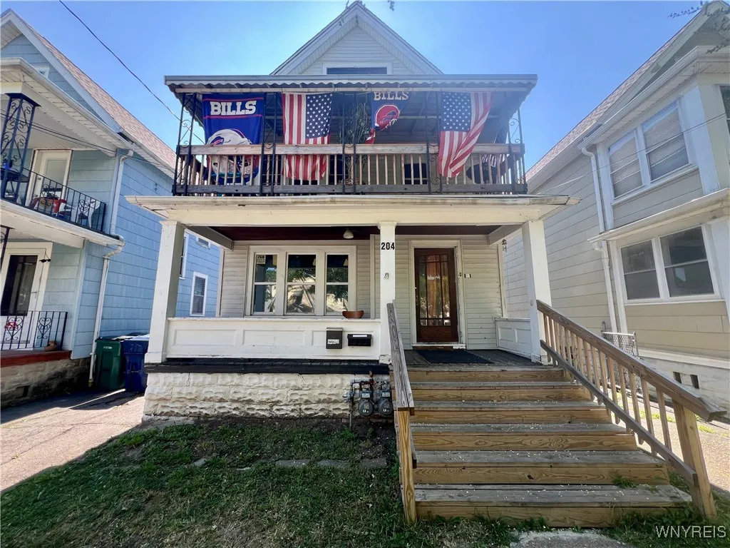 204 Condon Avenue, Buffalo, New York 14207, Buffalo, New York 14207, 6 Bedrooms Bedrooms, ,2 BathroomsBathrooms,Residential,For Sale,204 Condon Avenue, Buffalo, New York 14207,B1628805