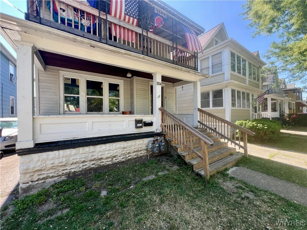 204 Condon Avenue, Buffalo, New York 14207, Buffalo, New York 14207, 6 Bedrooms Bedrooms, ,2 BathroomsBathrooms,Residential,For Sale,204 Condon Avenue, Buffalo, New York 14207,B1628805