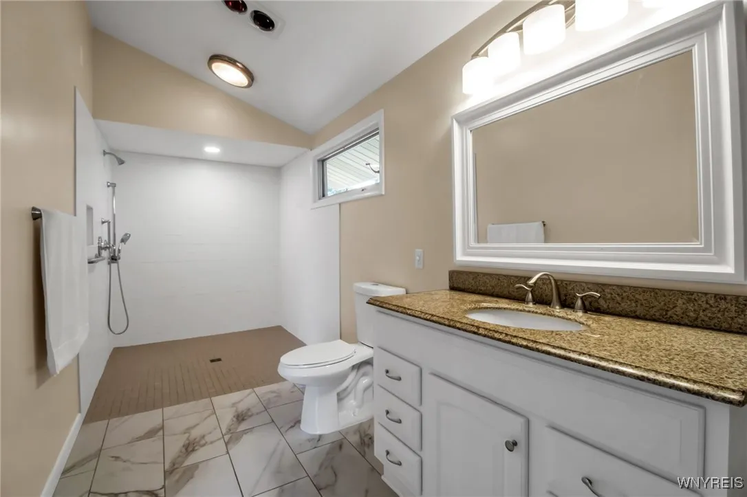 Master Bath with no step shower.