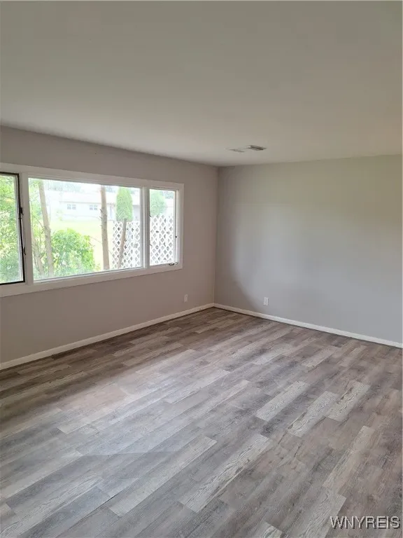 221 Beckwith Avenue, Niagara, New York 14304, Niagara, New York 14304, 4 Bedrooms Bedrooms, 6 Rooms Rooms,1 BathroomBathrooms,Residential,Closed,221 Beckwith Avenue, Niagara, New York 14304,0,B1628765