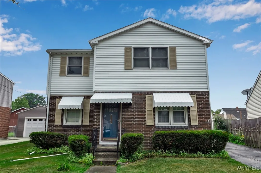 113 Colonial Avenue, Tonawanda, New York 14217, Tonawanda, New York 14217, 4 Bedrooms Bedrooms, 9 Rooms Rooms,2 BathroomsBathrooms,Residential,For Sale,113 Colonial Avenue, Tonawanda, New York 14217,B1628122