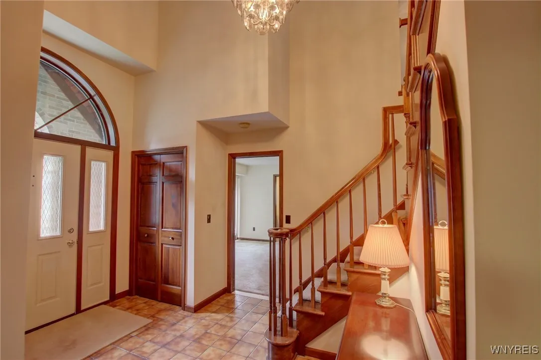 42 Fox Chapel Drive, Orchard Park, New York 14127, Orchard Park, New York 14127, 4 Bedrooms Bedrooms, 12 Rooms Rooms,2 BathroomsBathrooms,Residential,For Sale,42 Fox Chapel Drive, Orchard Park, New York 14127,B1628891
