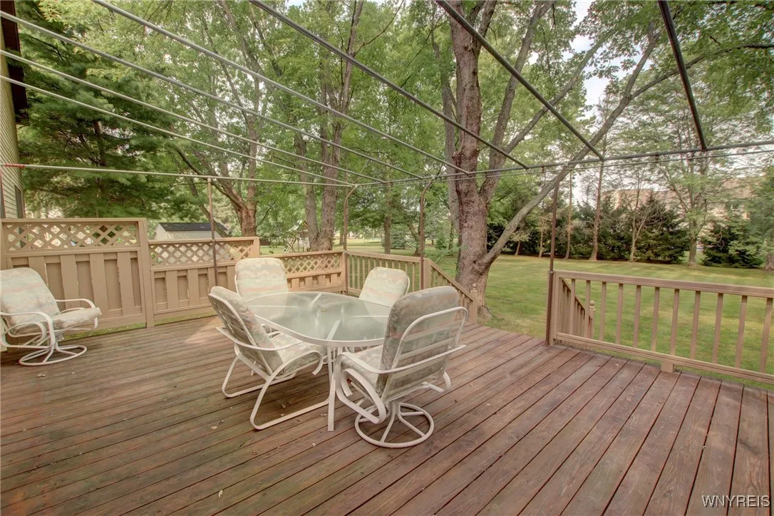 42 Fox Chapel Drive, Orchard Park, New York 14127, Orchard Park, New York 14127, 4 Bedrooms Bedrooms, 12 Rooms Rooms,2 BathroomsBathrooms,Residential,For Sale,42 Fox Chapel Drive, Orchard Park, New York 14127,B1628891