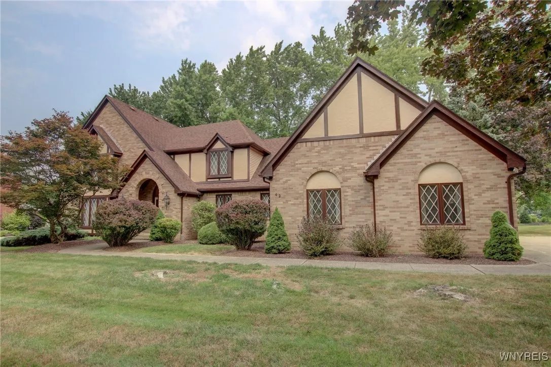 42 Fox Chapel Drive, Orchard Park, New York 14127, Orchard Park, New York 14127, 4 Bedrooms Bedrooms, 12 Rooms Rooms,2 BathroomsBathrooms,Residential,For Sale,42 Fox Chapel Drive, Orchard Park, New York 14127,B1628891
